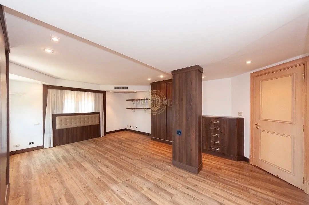 Casa com 4 suítes e jardim privativo, 7 banheiros — photo 27