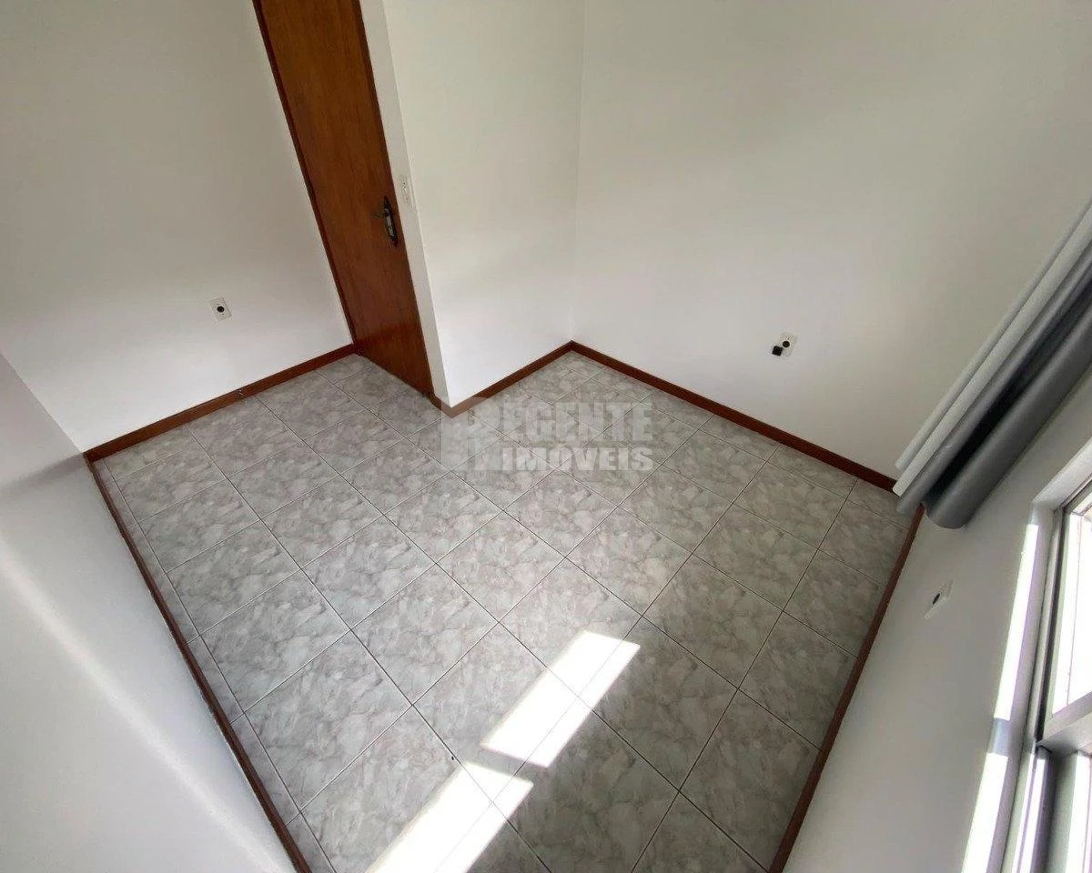 Water view in a 3-bedroom house, 173 m²