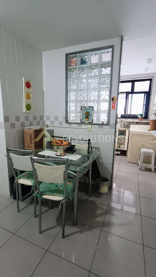 3-bedroom apartment with 1 suite and 4 bathrooms — photo 20