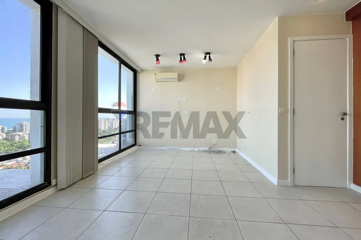 Duplex penthouse with 3 en-suite bedrooms and 200 m² — photo 43