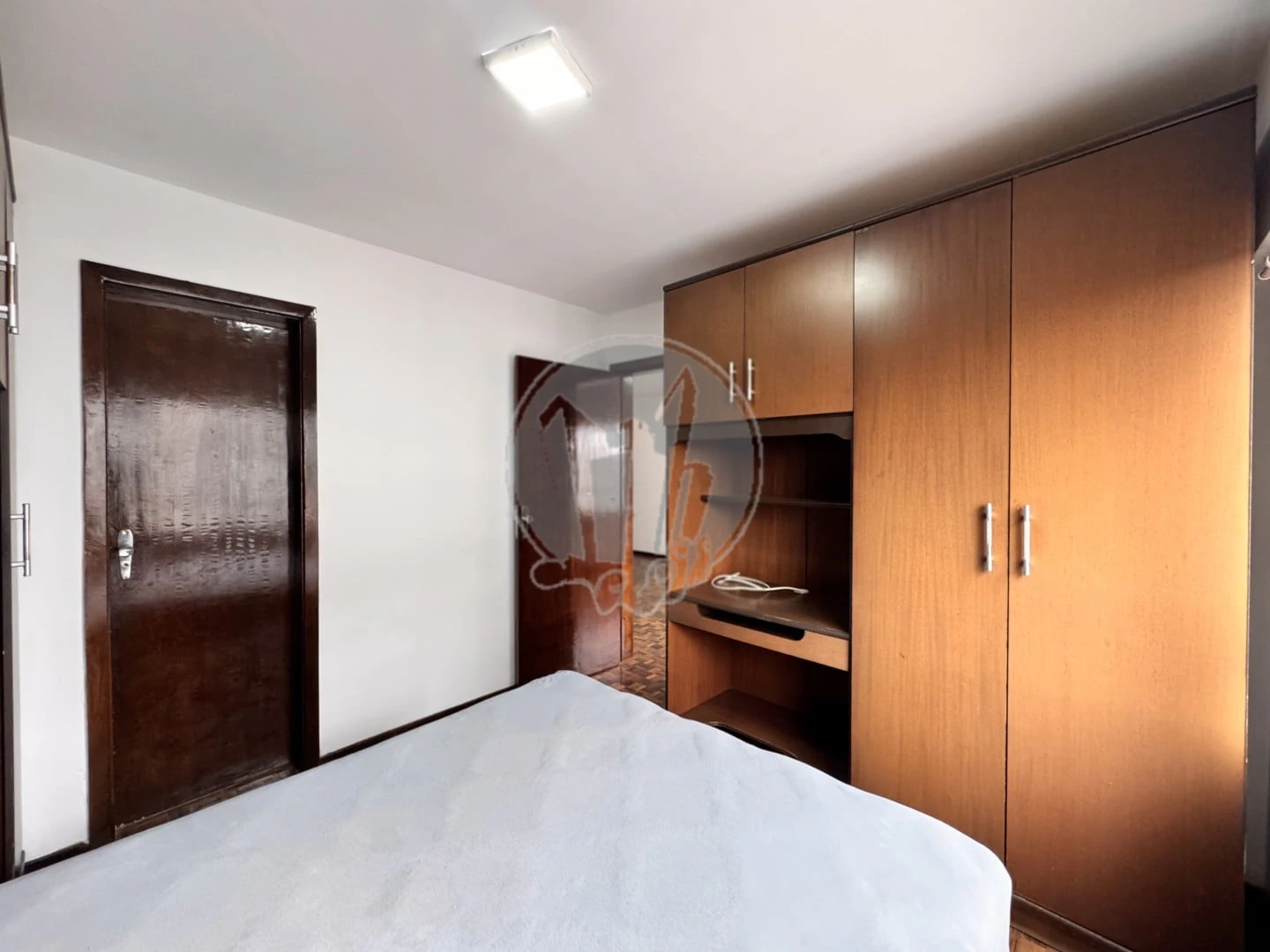 Деревянный пол или ламинат и 1 спальня: квартира 38 м² — photo 6
