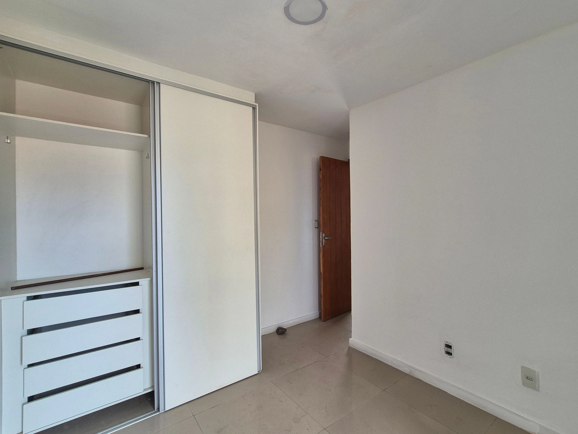 Apartamento de 2 quartos, ambos suítes, 90 m² — photo 3