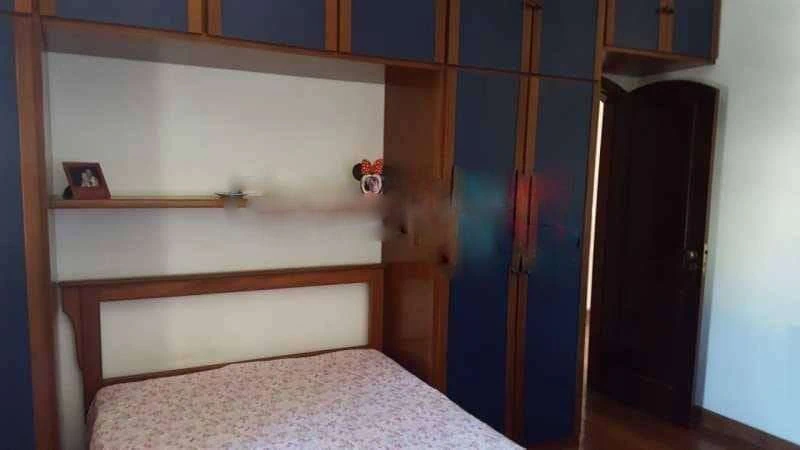 House with 3 bedrooms and a private BBQ area — photo 9