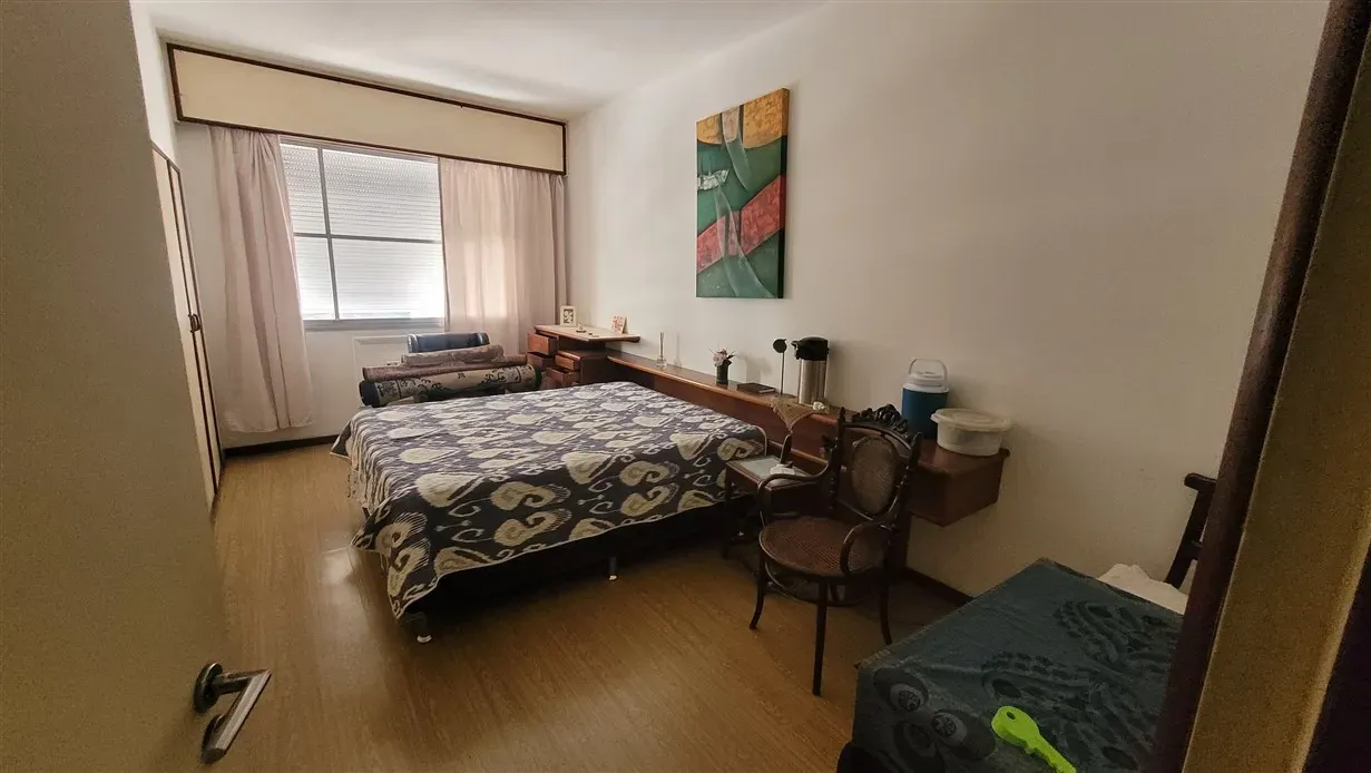 4-bedroom apartment with 280 m² and a glassed balcony — photo 23