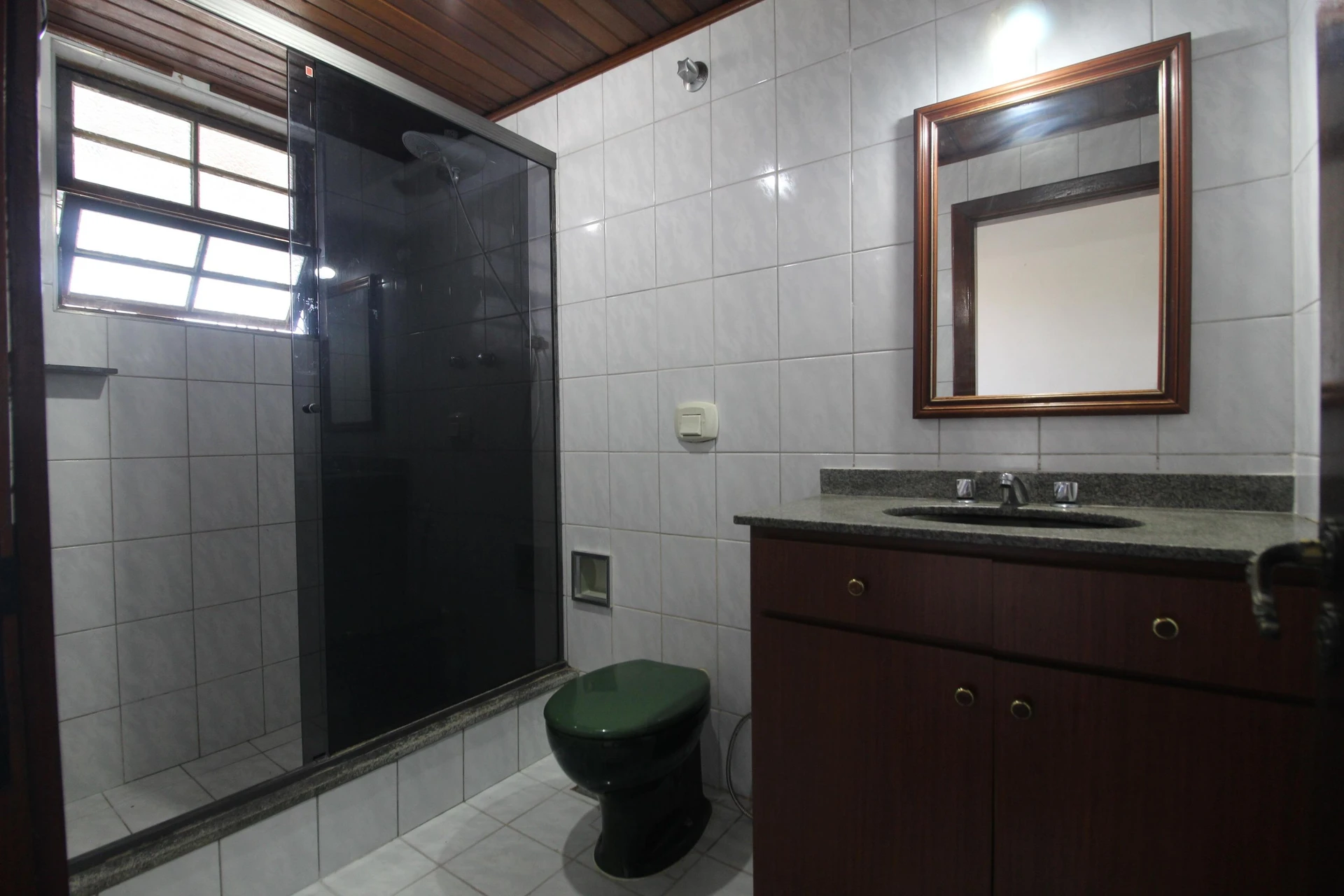4-bedroom house with a bathtub in Rio de Janeiro — photo 51