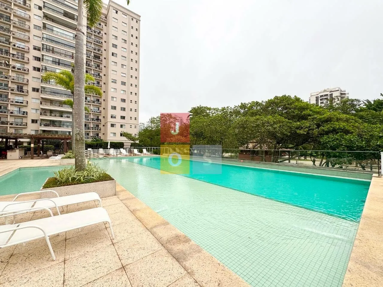 Apartamento mobiliado, 193 m², com janelas do piso ao teto — photo 62