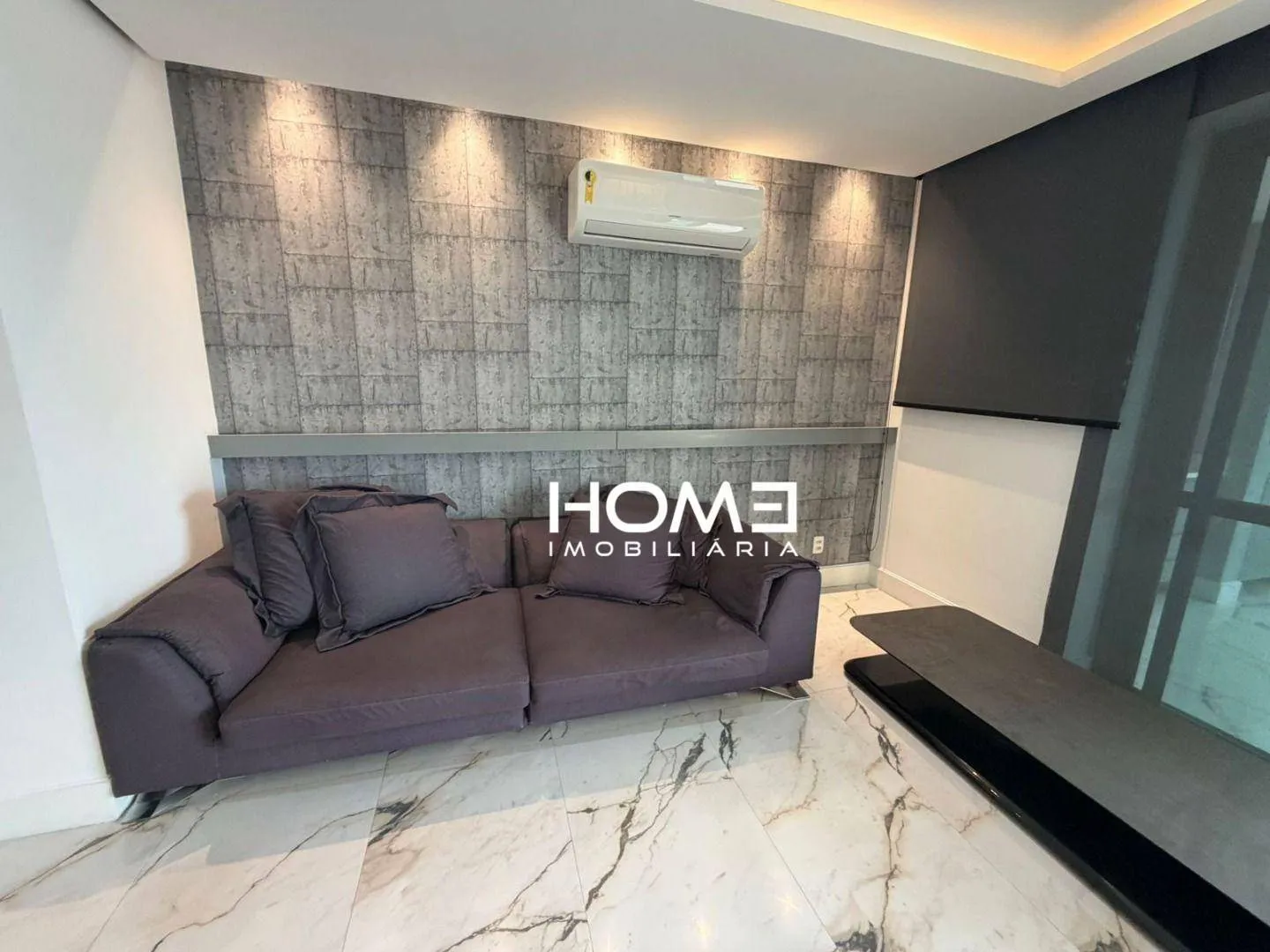 Furnished apartment, 365 m², with floor-to-ceiling windows — photo 24