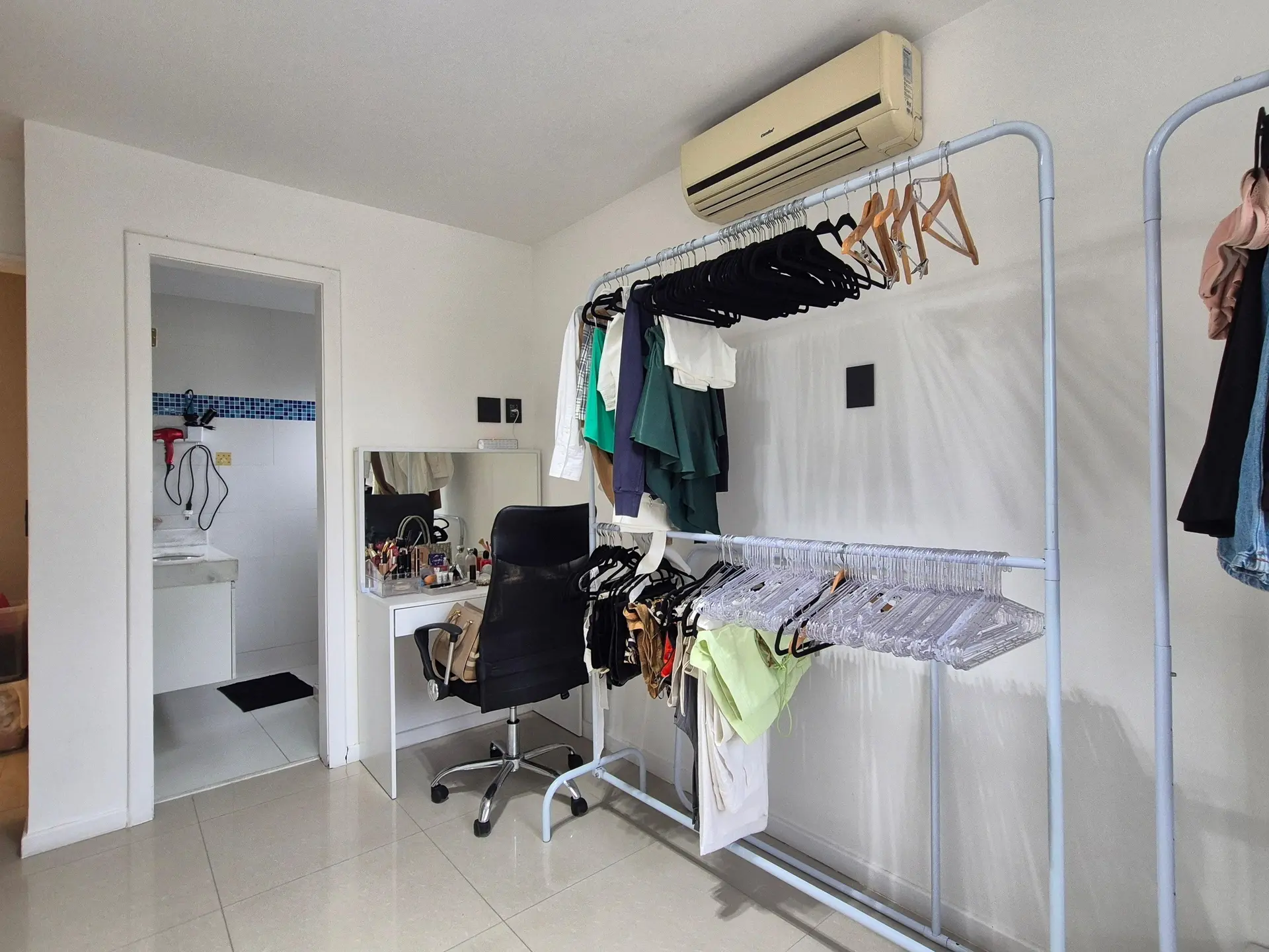 Furnished house, 400 m², with a dishwasher — photo 32