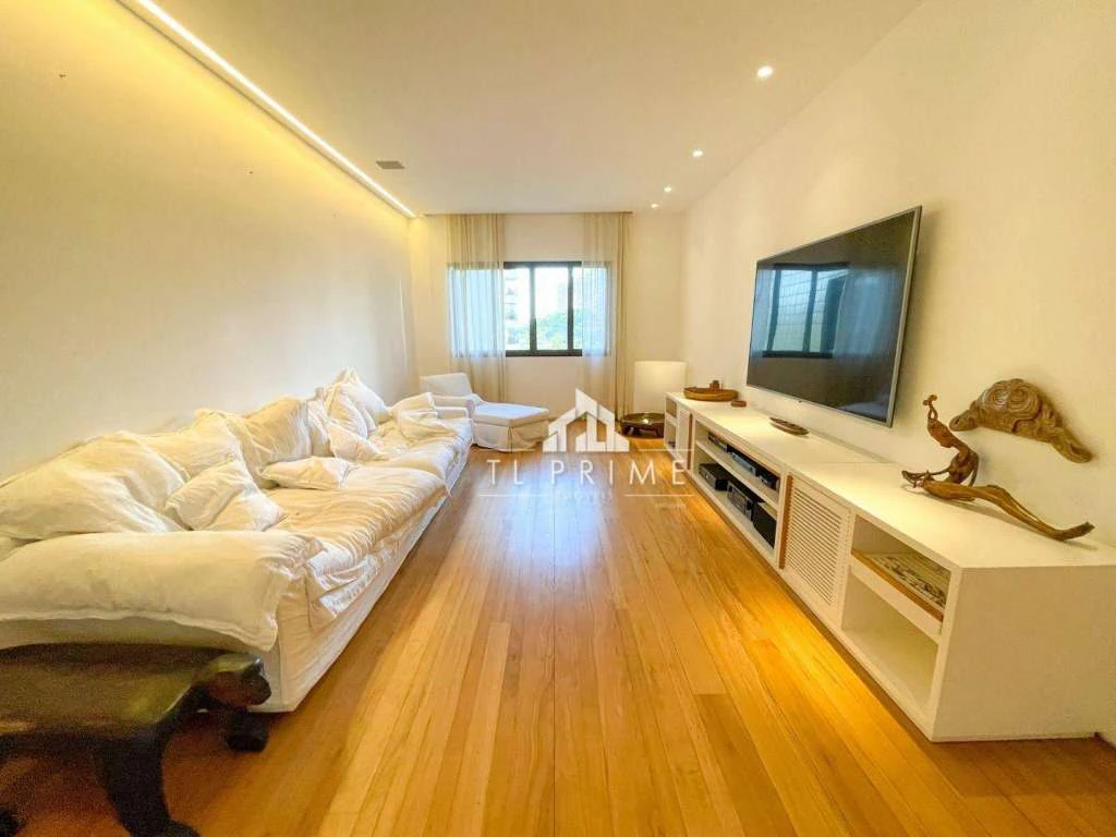 Apartamento amueblado de 460 m² con 4 suites y 5 plazas — photo 2