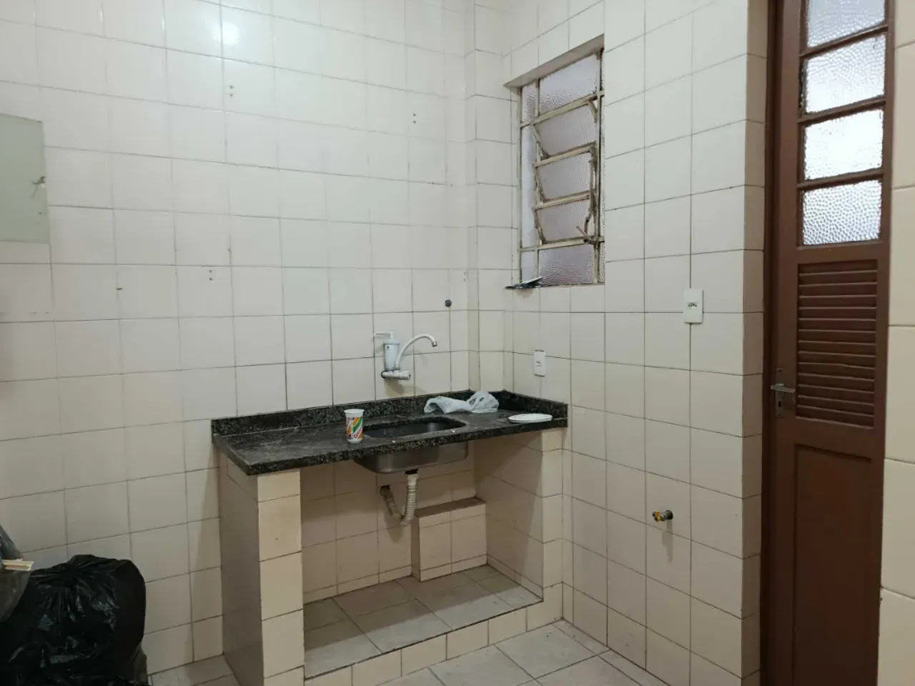 Apartamento de 3 quartos com cozinha separada e 85 m² — photo 2