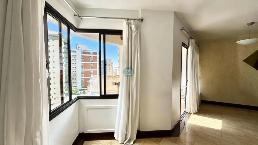 Квартира 254 м² с 3 спальнями-сьютами и прачечной — photo 21