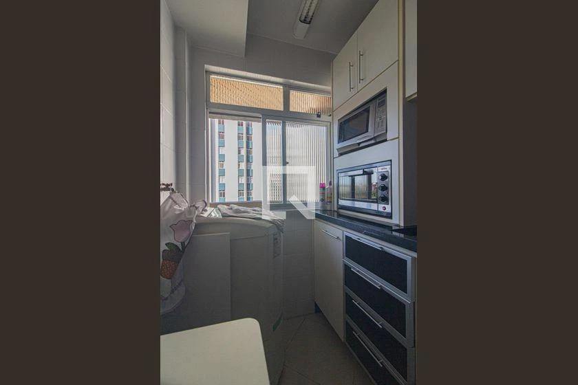 Furnished apartment, 97 m², with a glass-enclosed balcony — photo 42
