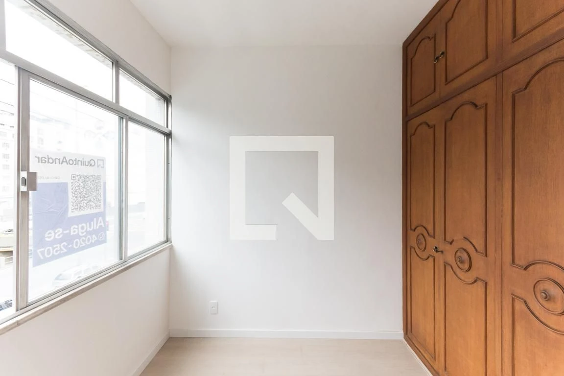 Apartamento de 2 quartos com varanda envidraçada — photo 36
