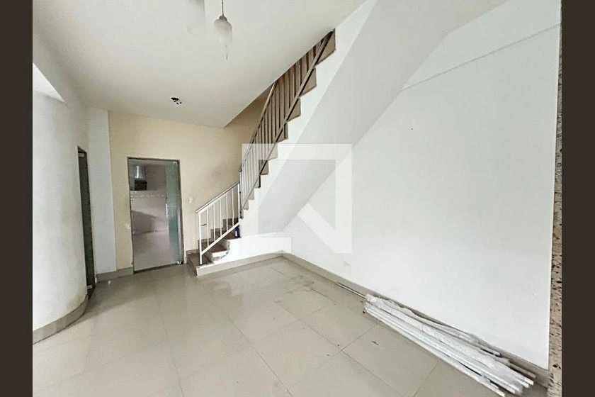 3-bedroom house with a walk-in closet — photo 41