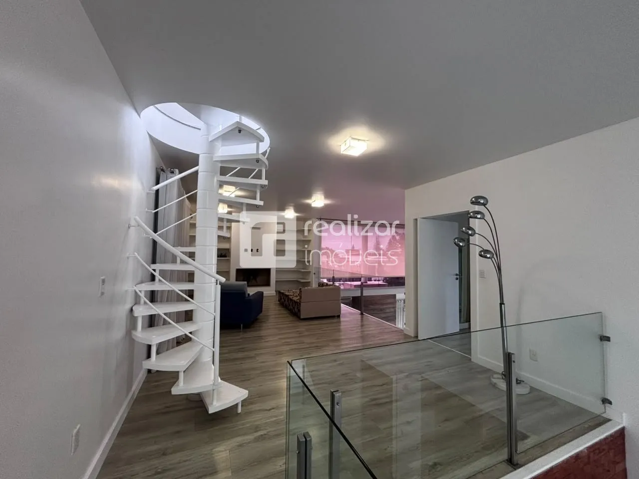 Furnished house, 650 m², with a water view — photo 6