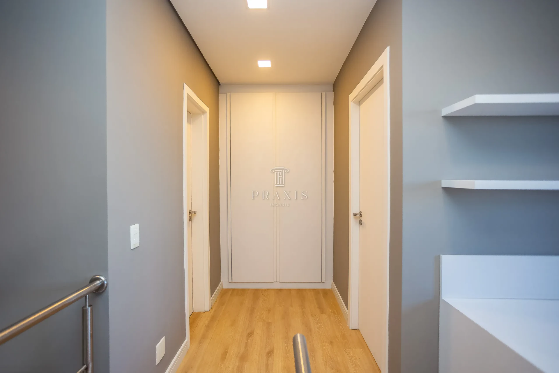 2-bedroom apartment with a home office — photo 28