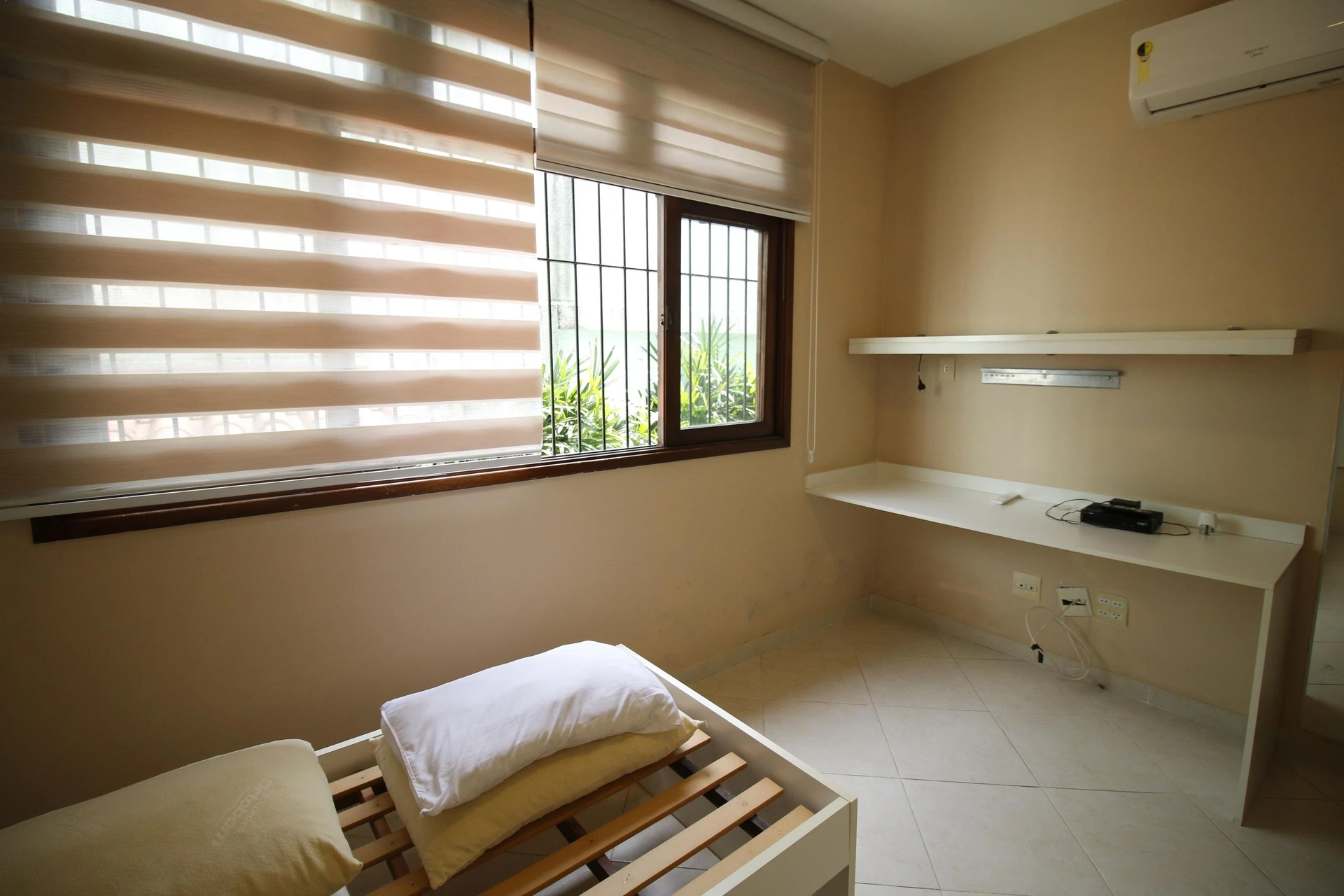 3-bedroom house with a garden — photo 32