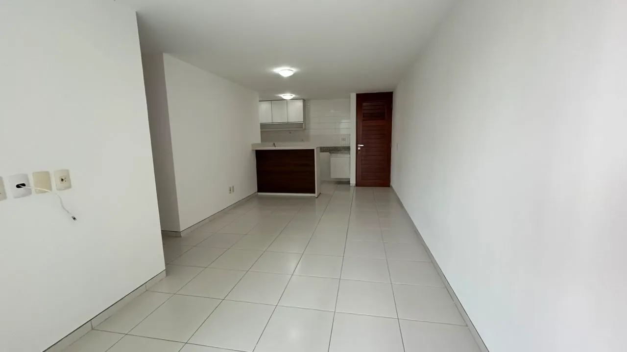 3-bedroom apartment with 2 en-suites and a balcony — photo 3