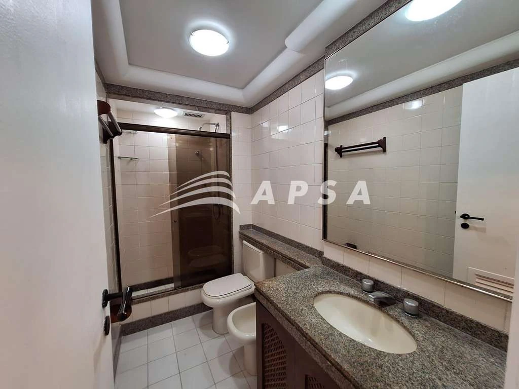 104 m² apartment with 2 bedrooms and 1 en-suite — photo 9
