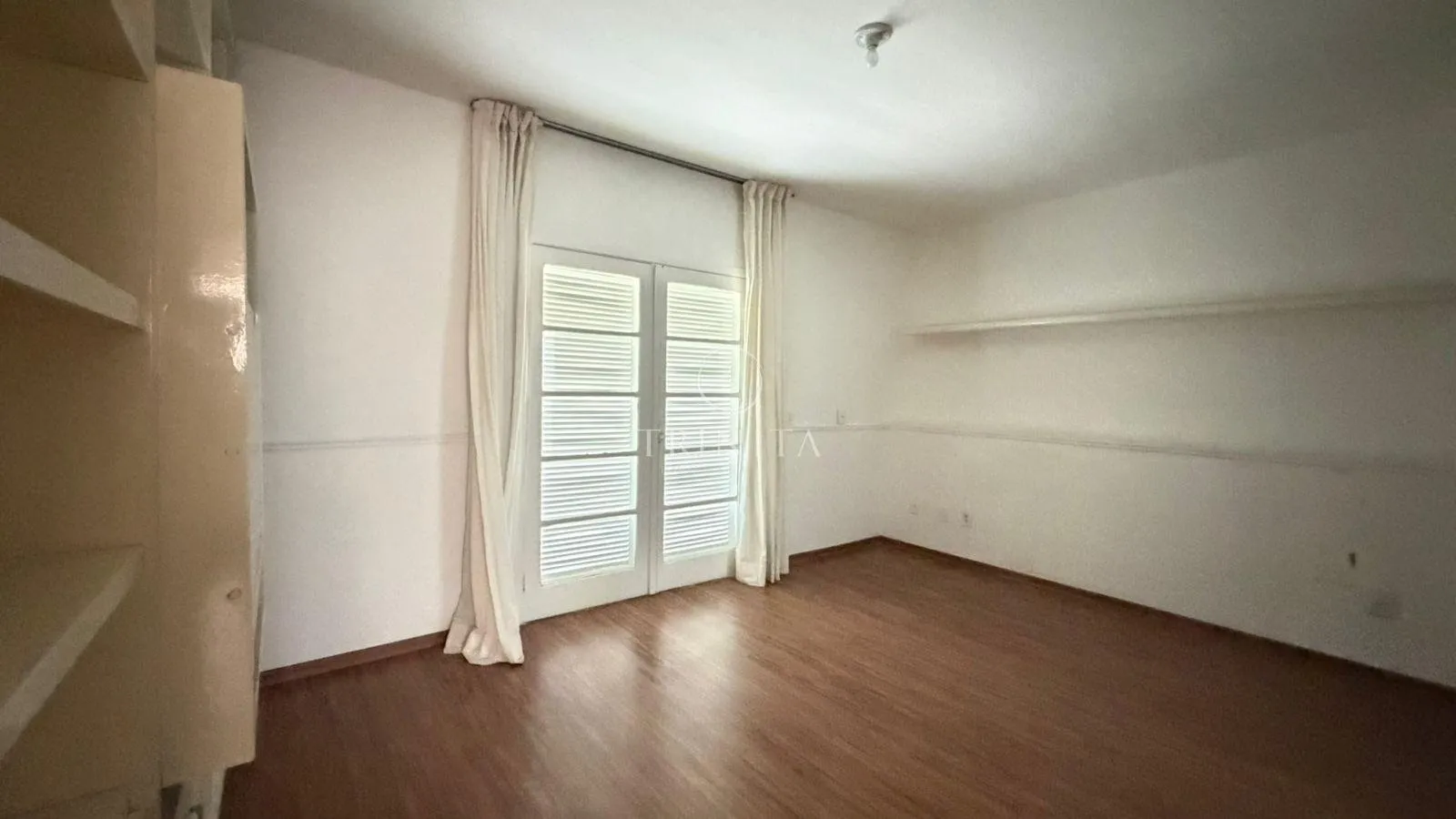 900 m² duplex house with 5 en-suite bedrooms — photo 33