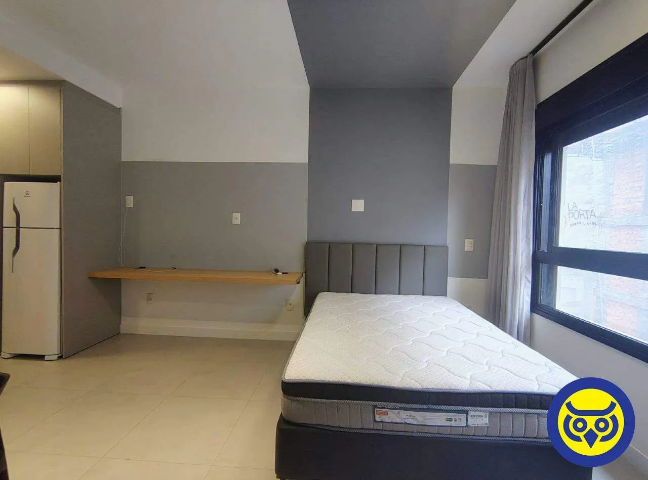 Furnished studio in a building with a gym — photo 11