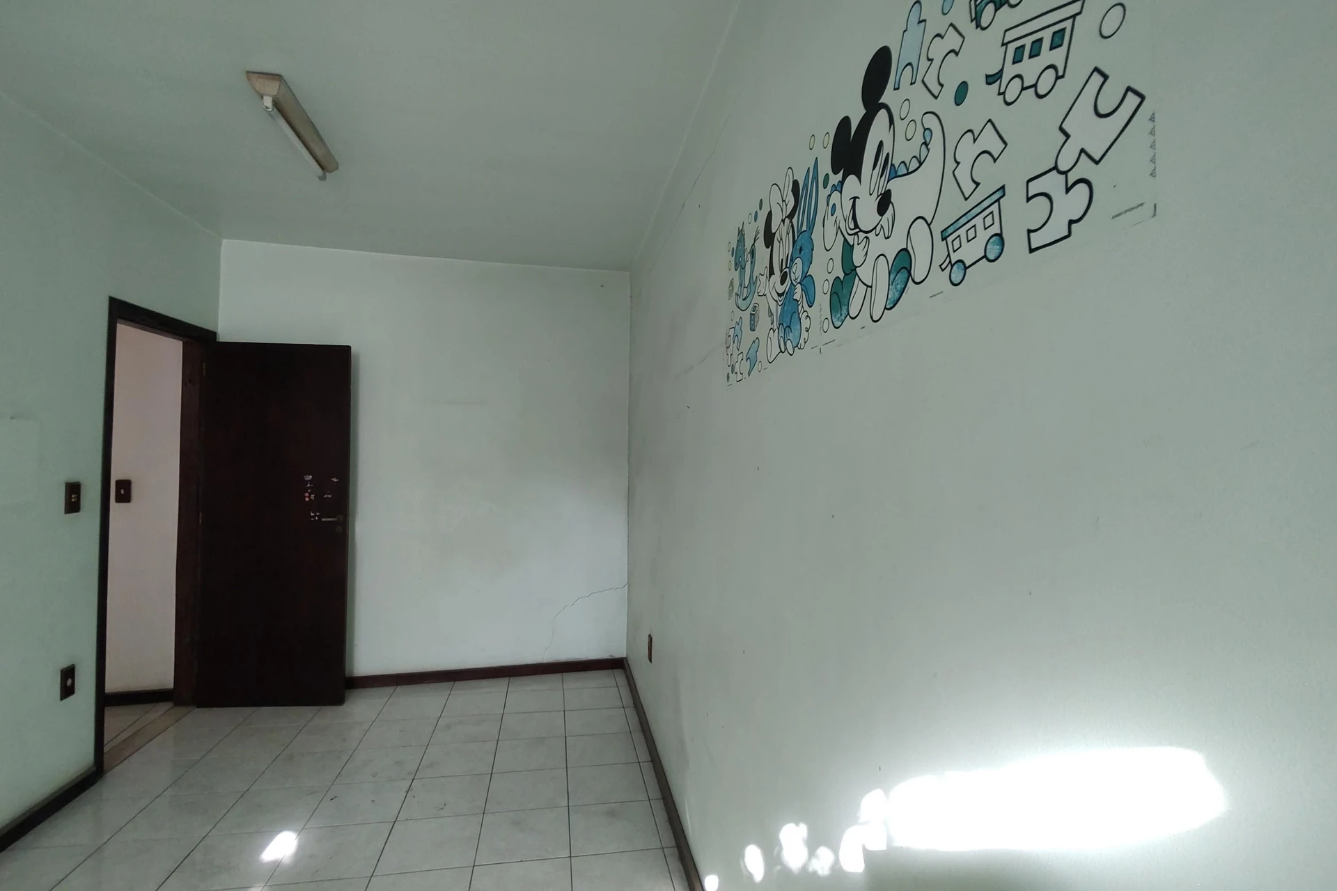 Unfurnished house with 4 bedrooms and private garden — photo 20