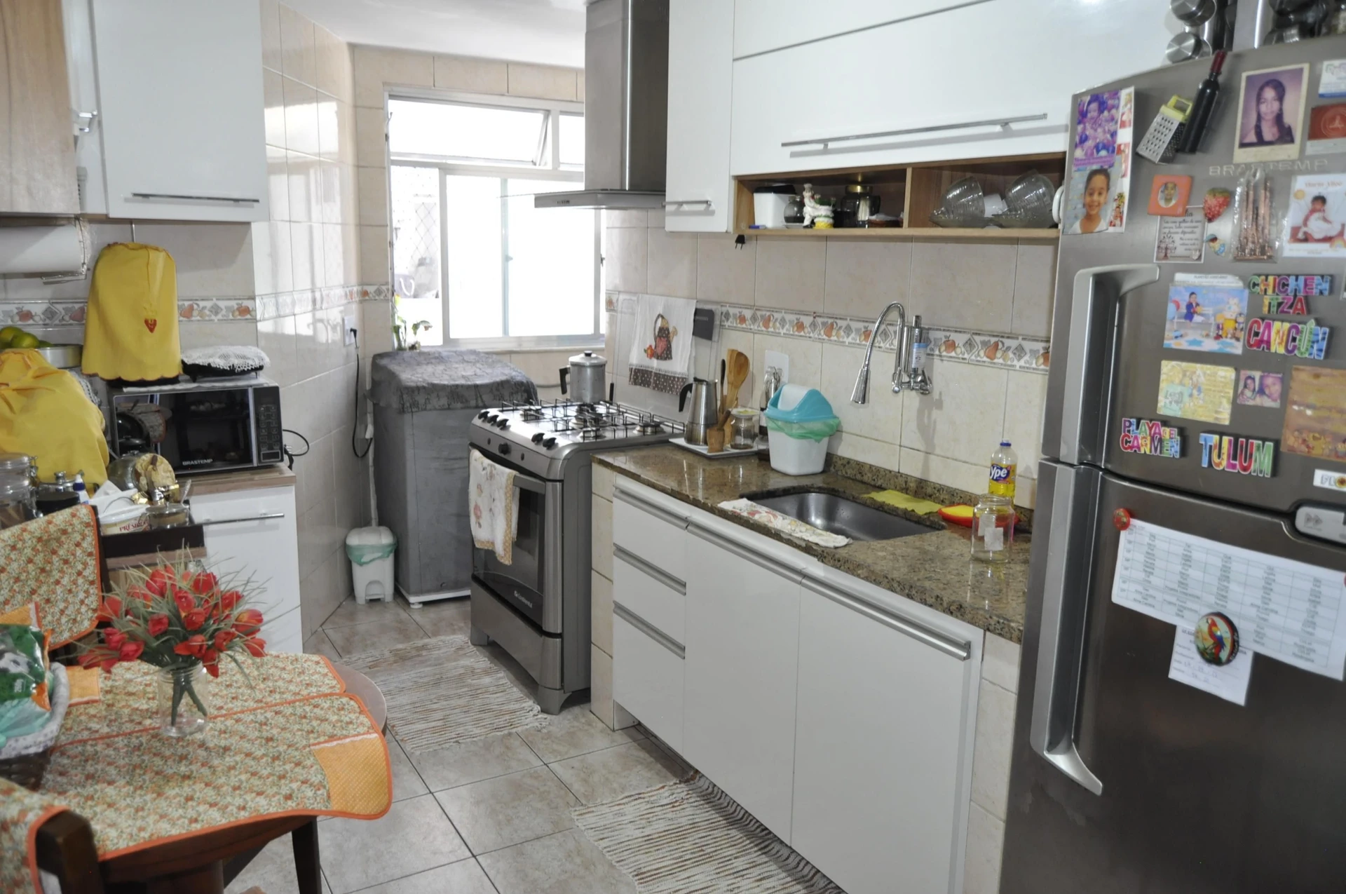 Apartamento mobiliado com 2 quartos e varanda privativa — photo 24