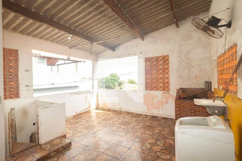 Furnished 1-bedroom house with 57 m² and no parking — photo 10