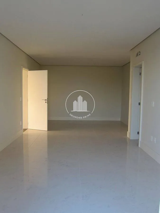 Дом с 3 спальнями-сьютами и 3 парковками 718 м² — photo 15