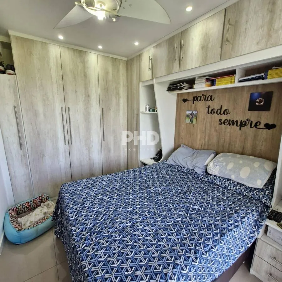 Furnished apartment, 95 m², with floor-to-ceiling windows — photo 4