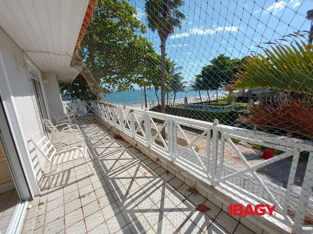 Меблированный дом 518 м² с 5 спальнями и 4 суитами — photo 6