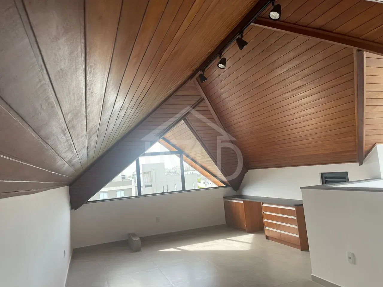 Casa com 5 suítes e cozinha integrada, com 330 m² — photo 13