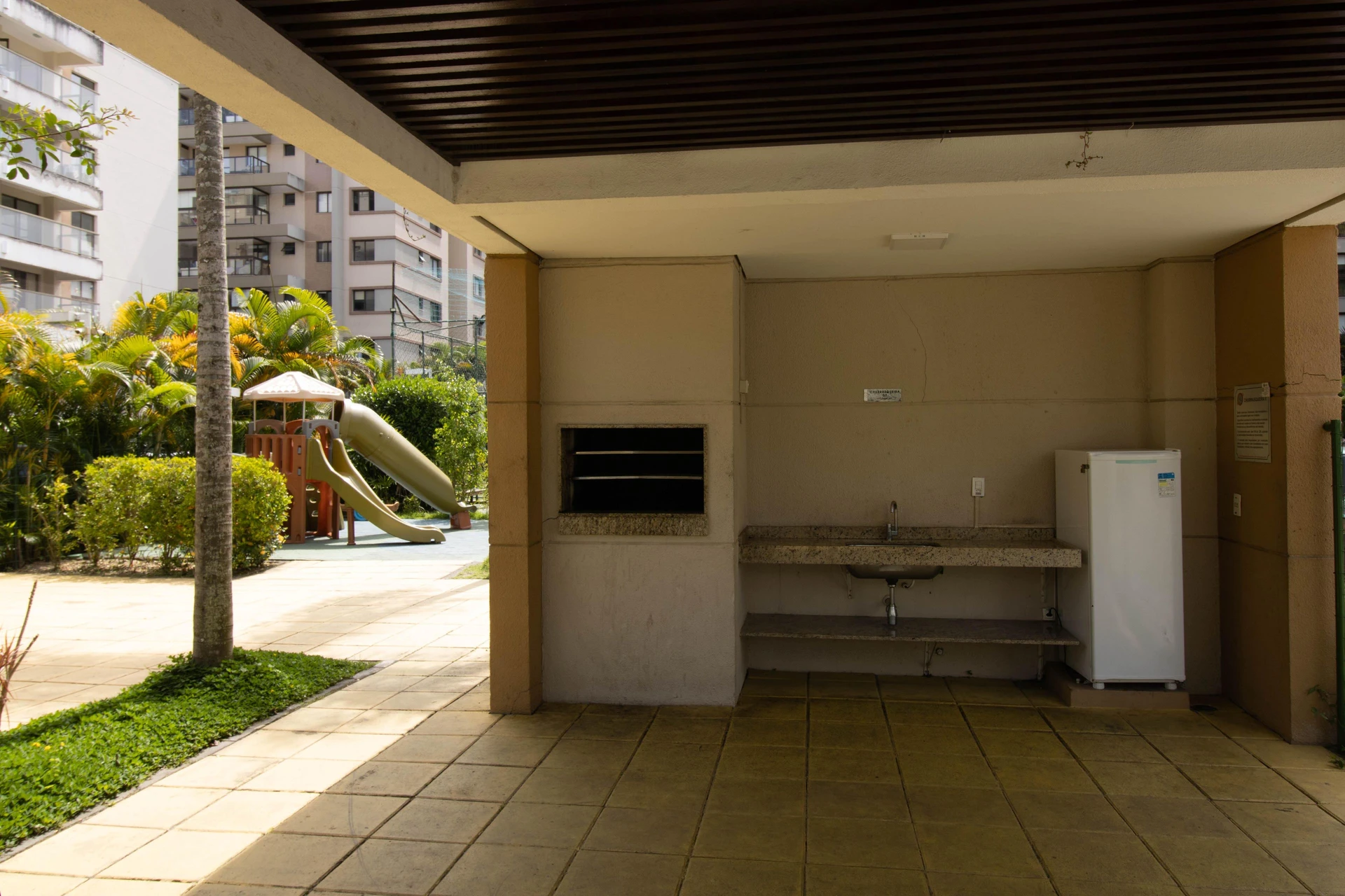 Apartamento mobiliado com 3 quartos e varanda e churrasqueira — photo 21