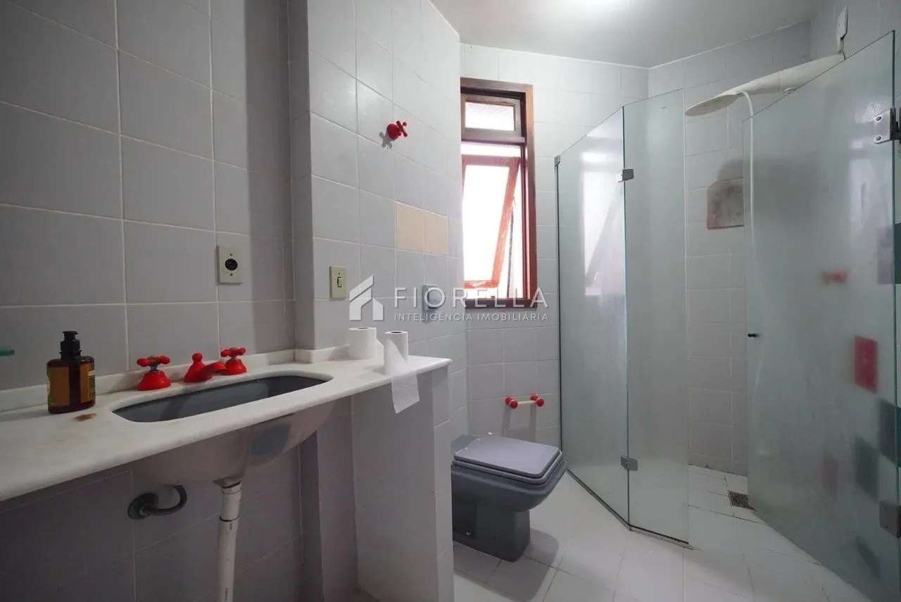 Дом с 4 спальнями и садом, Флорианополис — photo 27