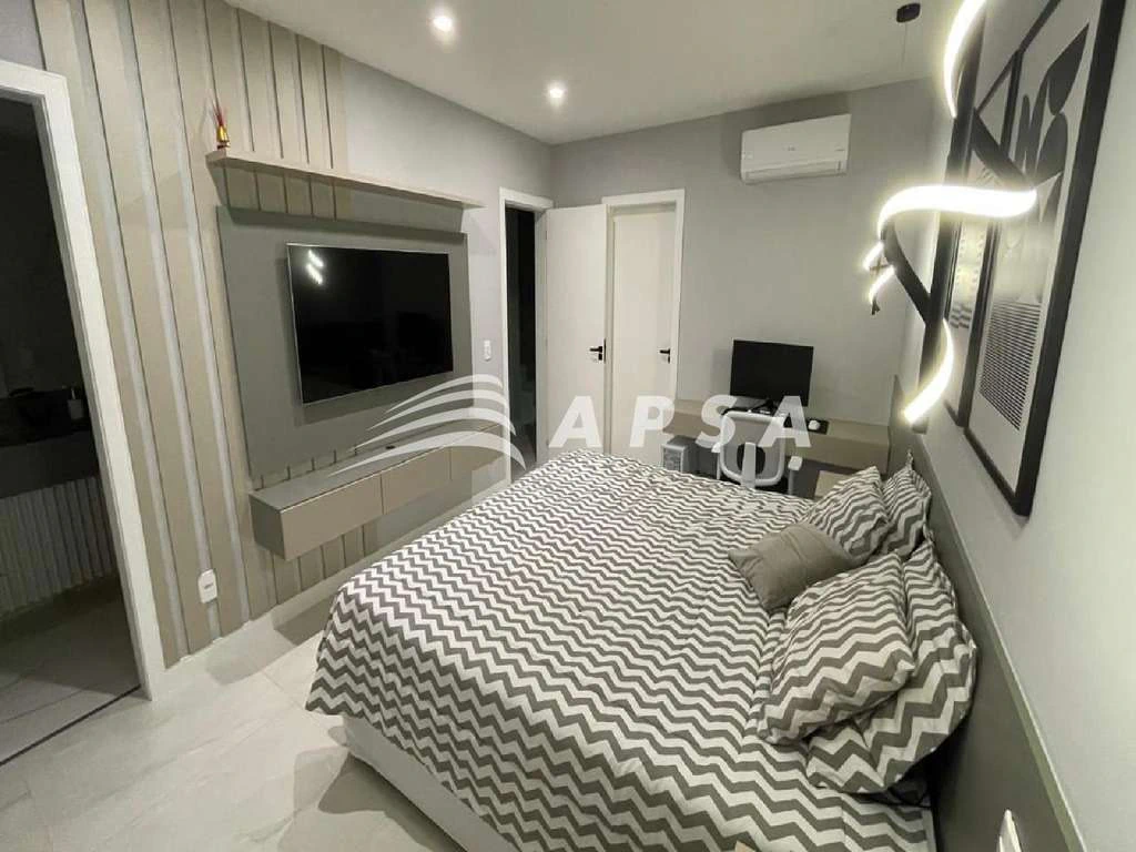 Furnished triplex house with 490 m², 5 en-suite rooms — photo 3