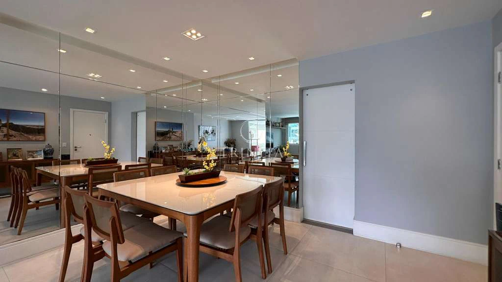 158 m² apartment with 3 bedrooms and open-plan kitchen — photo 6
