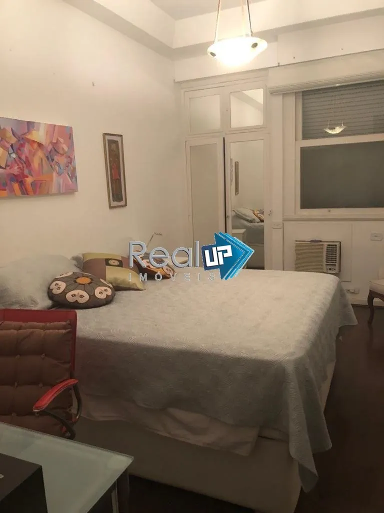 Furnished apartment with 4 bedrooms and an open kitchen — photo 16