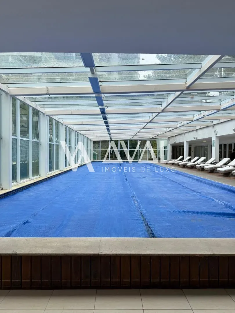 300 m² apartment with 4 suites and 3 parking spaces — photo 37