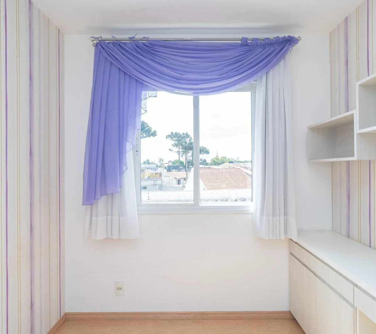 3-bedroom apartment with a grill on the balcony — photo 19