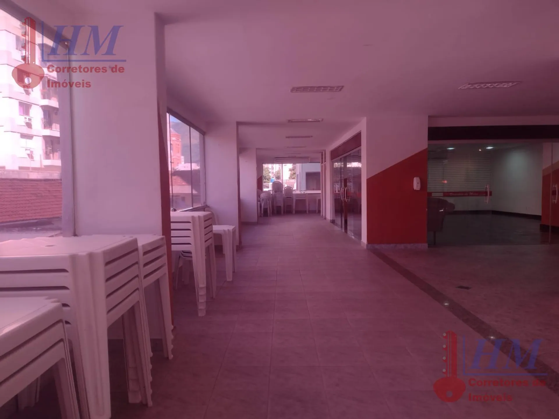 Furnished apartment, 67 m², with a glass-enclosed balcony — photo 13