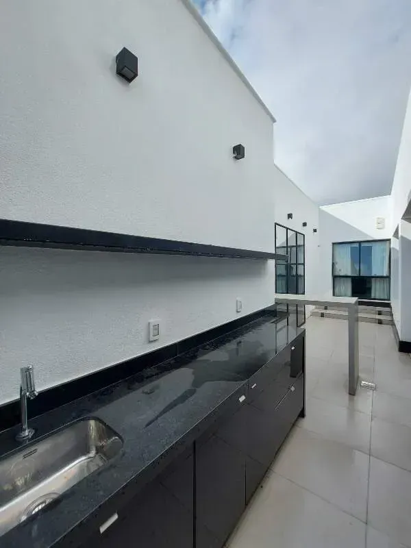 Квартира 300 м² с 2 спальнями-сьютами на 10 этаже — photo 25