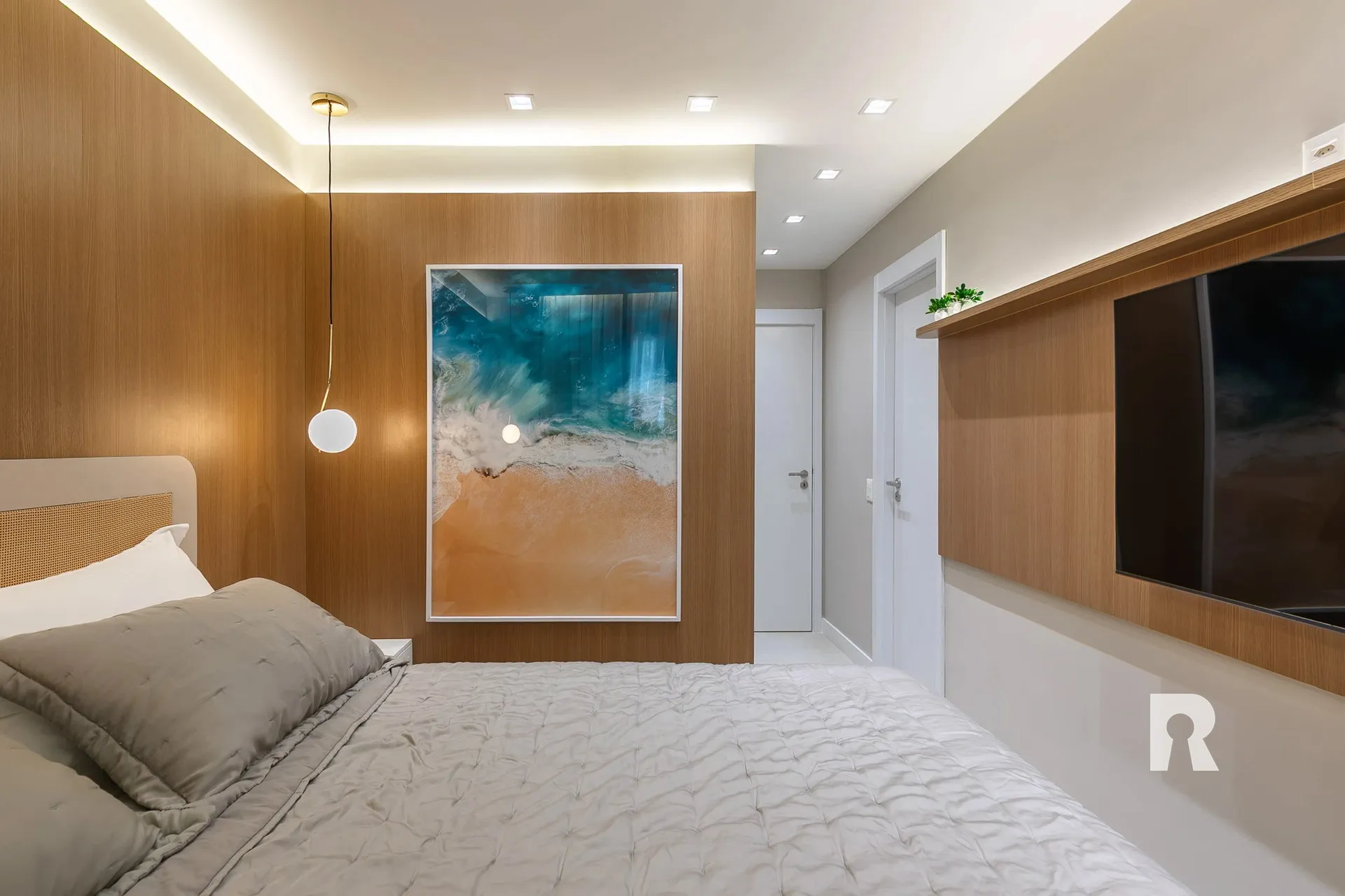 3-bedroom apartment with a jacuzzi — photo 27