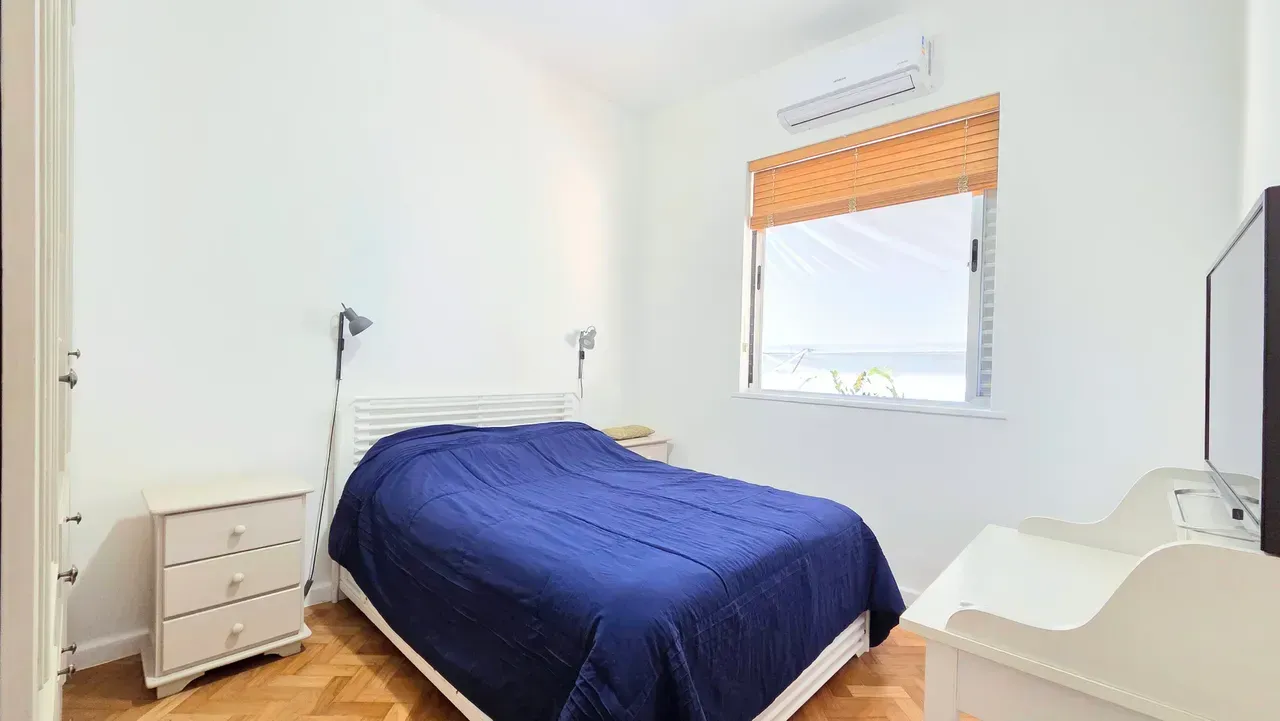 Furnished 3-bedroom apartment with open-plan gas kitchen — photo 10