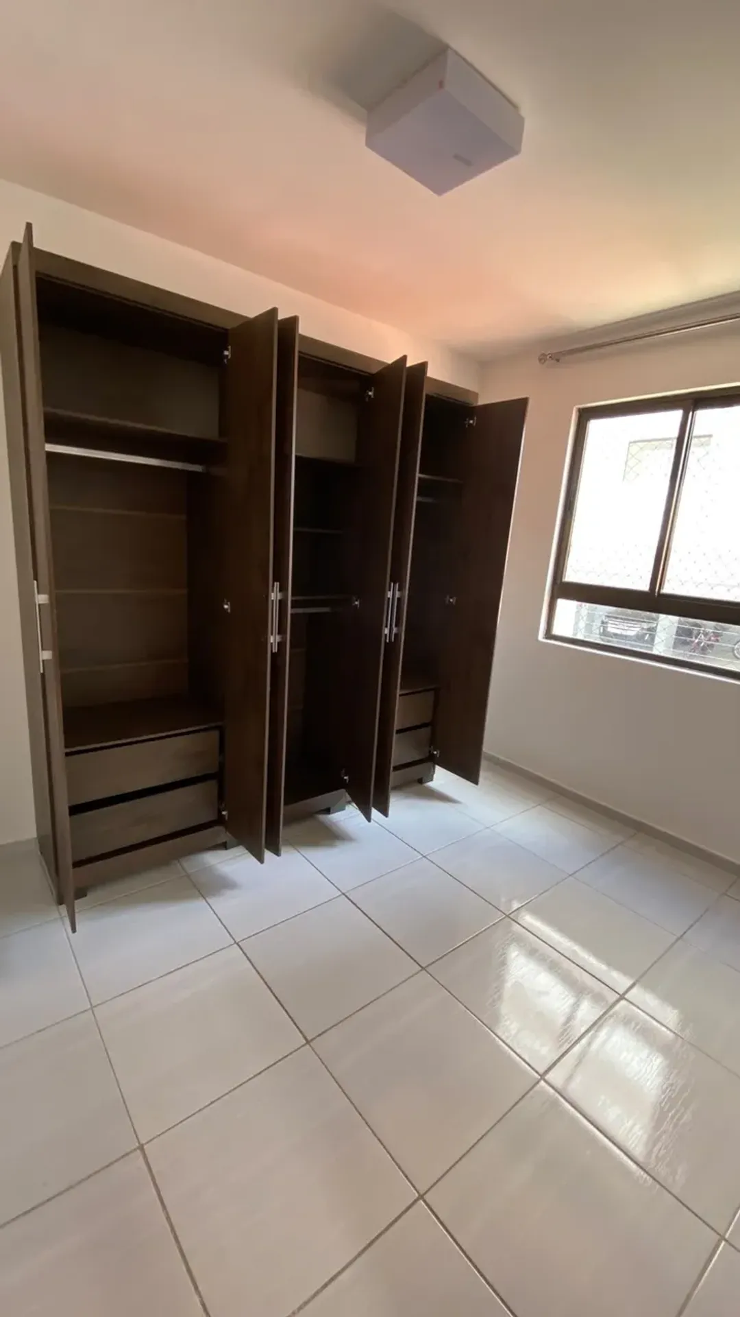 3-bedroom apartment, 1 with its own bathroom, 73 m² — photo 10
