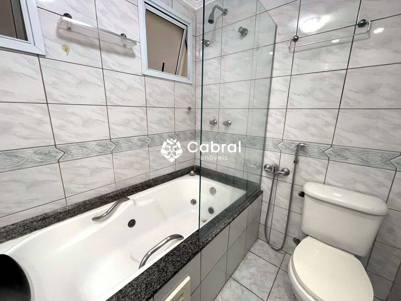 3-bedroom apartment with one en-suite bathroom — photo 14