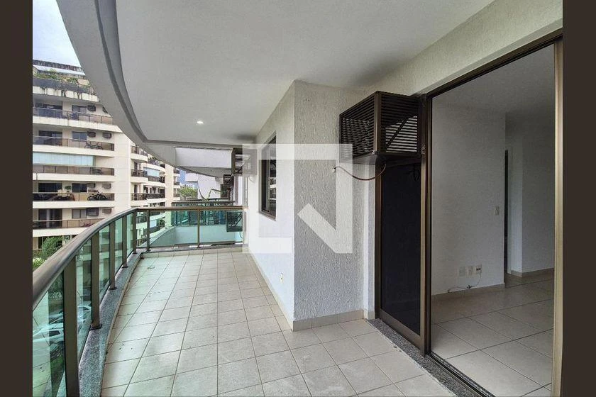 2-bedroom apartment with a mountain view in Rio de Janeiro — photo 4