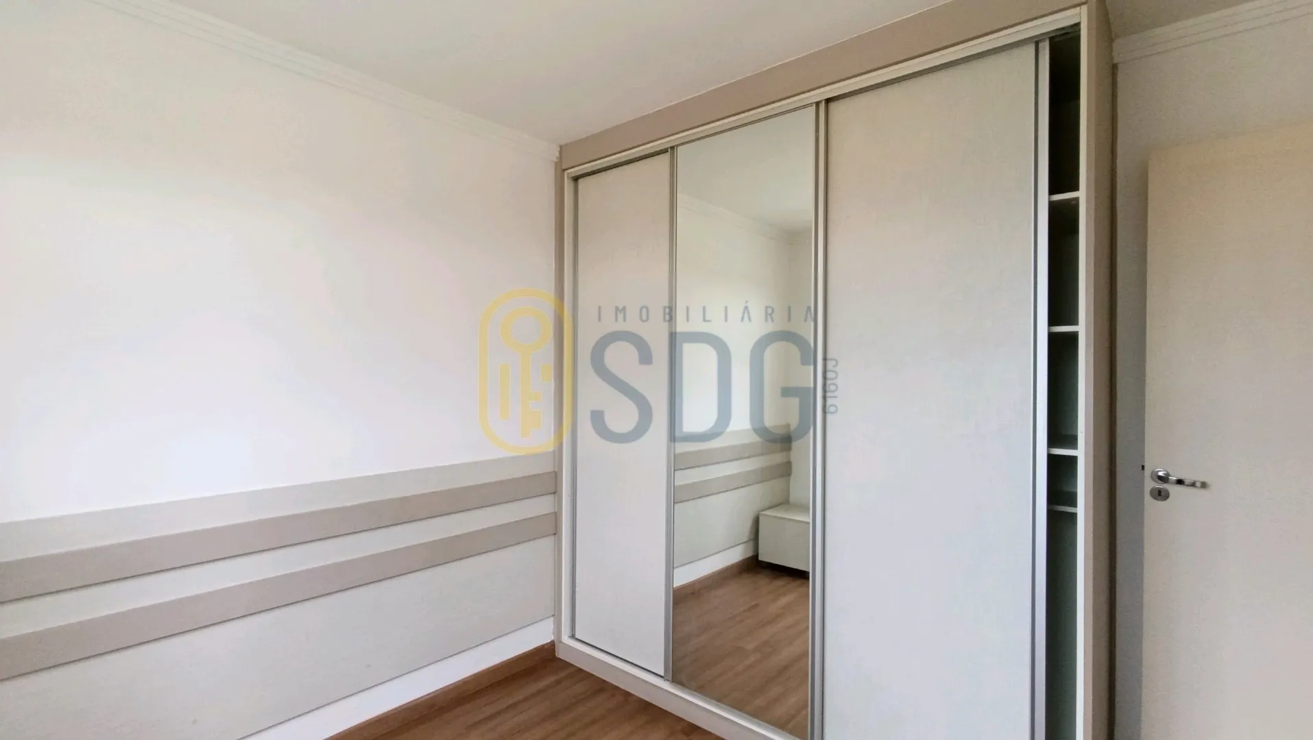 Apartamento amueblado con 2 dormitorios y cocina abierta — photo 26