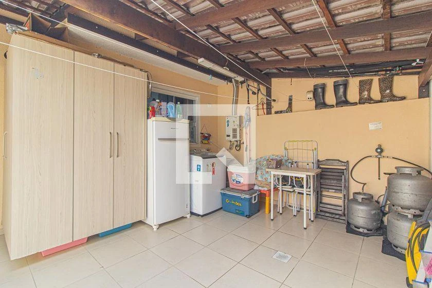 3-bedroom house with a grill on the balcony — photo 35