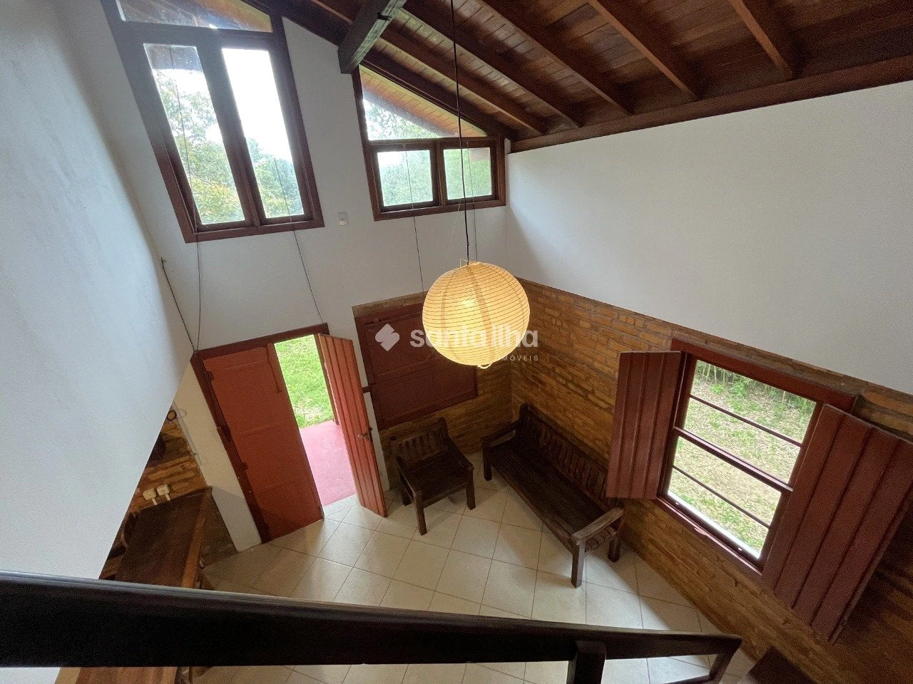 4-bedroom house with a garden — photo 3