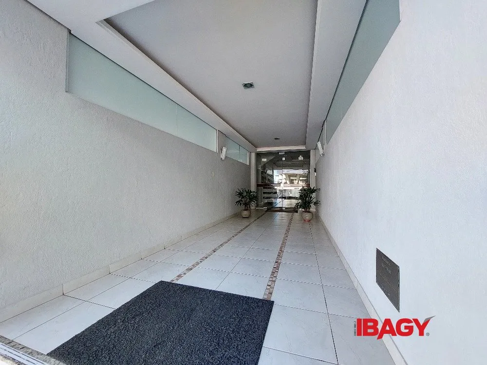 Furnished apartment with 2 bedrooms and 1 parking space — photo 3